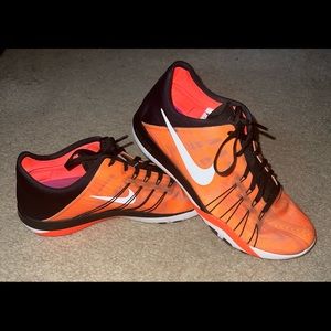 Nike Free TR 6 Shoes/Sneakers sz 7.5 Women. Orange/Black